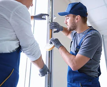 glass repair experts in Kissimmee, FL