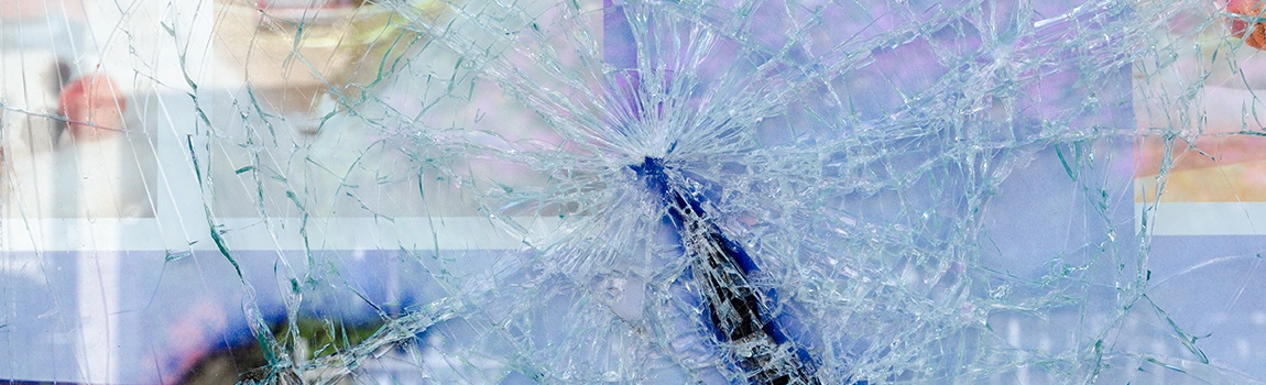 Window Broken Glass Repair in Kissimmee, FL